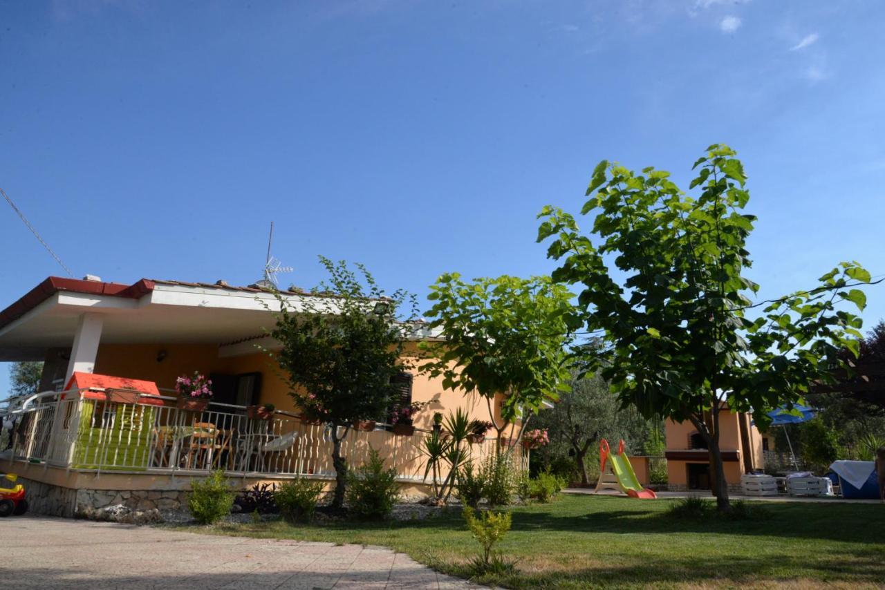 B&B Lara Santola Corato Exterior photo